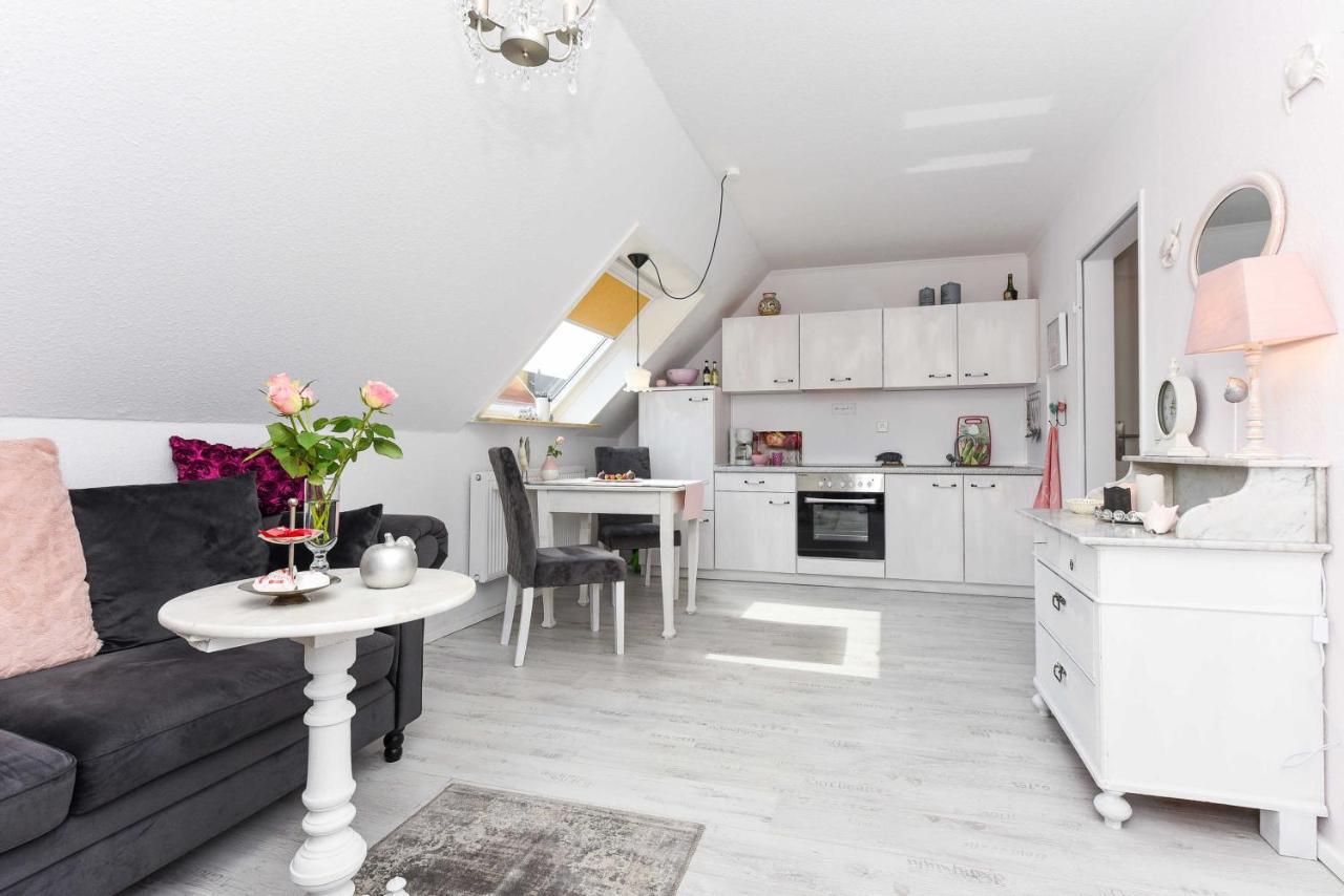 Ferienwohnungen Haus Mehrglueck Bensersiel Extérieur photo